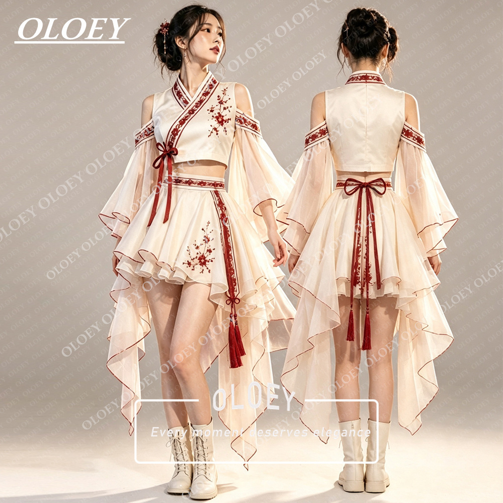 Modern Korean Lifestyle - OLOEY Modern Red Embroidery Ivory Short